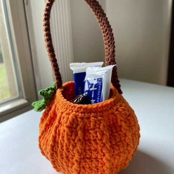 Handmade Crochet Pumpkin Mini Handbag - Picture 4 of 7